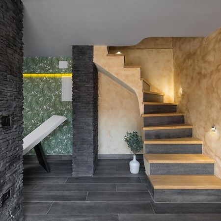 Villa Vesna With Sauna, Hot Tub Potpićan Dış mekan fotoğraf