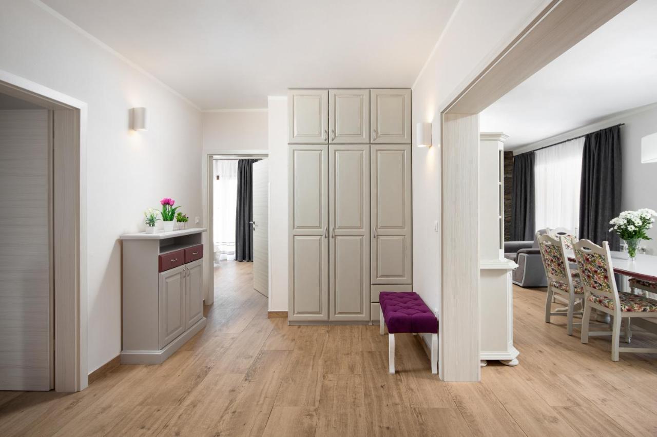 Villa Vesna With Sauna, Hot Tub Potpićan Dış mekan fotoğraf